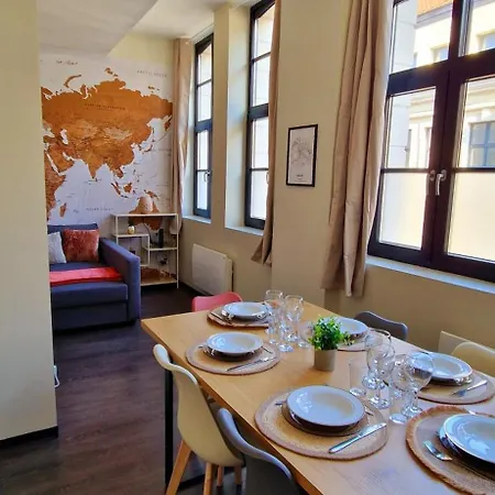 Globe-reveur, Vue Beffroi & Wifi, Hypercentre Apartament