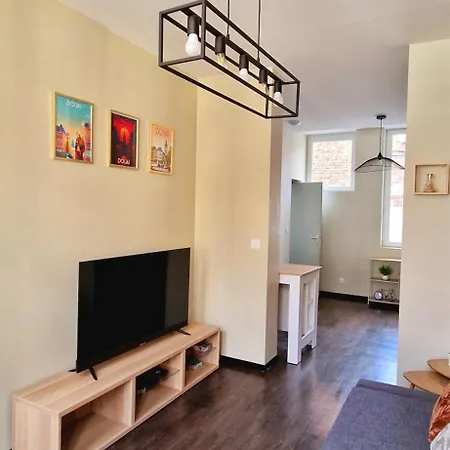 Globe-reveur, Vue Beffroi & Wifi, Hypercentre Apartament *